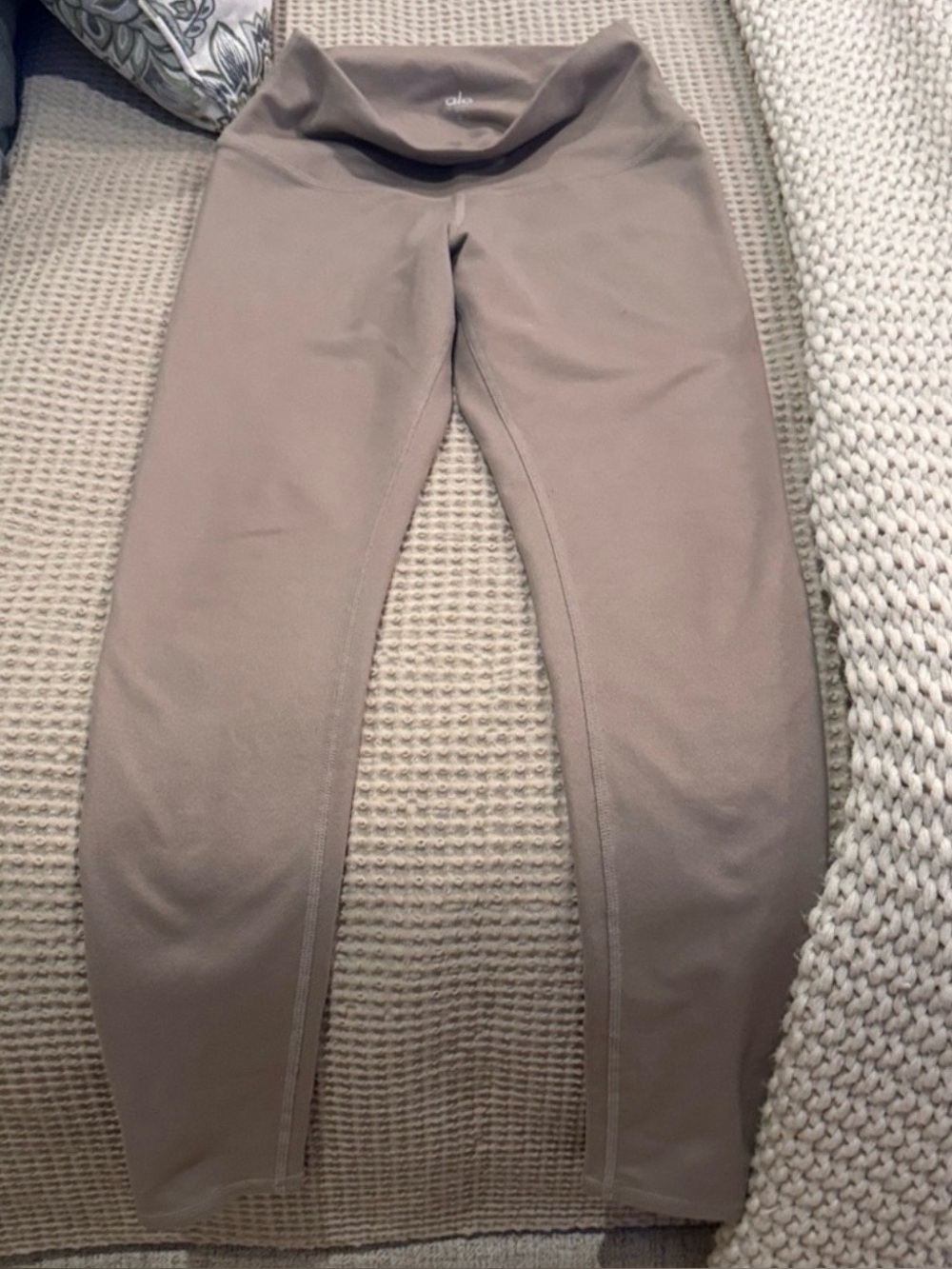 ALO Yoga 7/8 High-Waist Legging in Beige